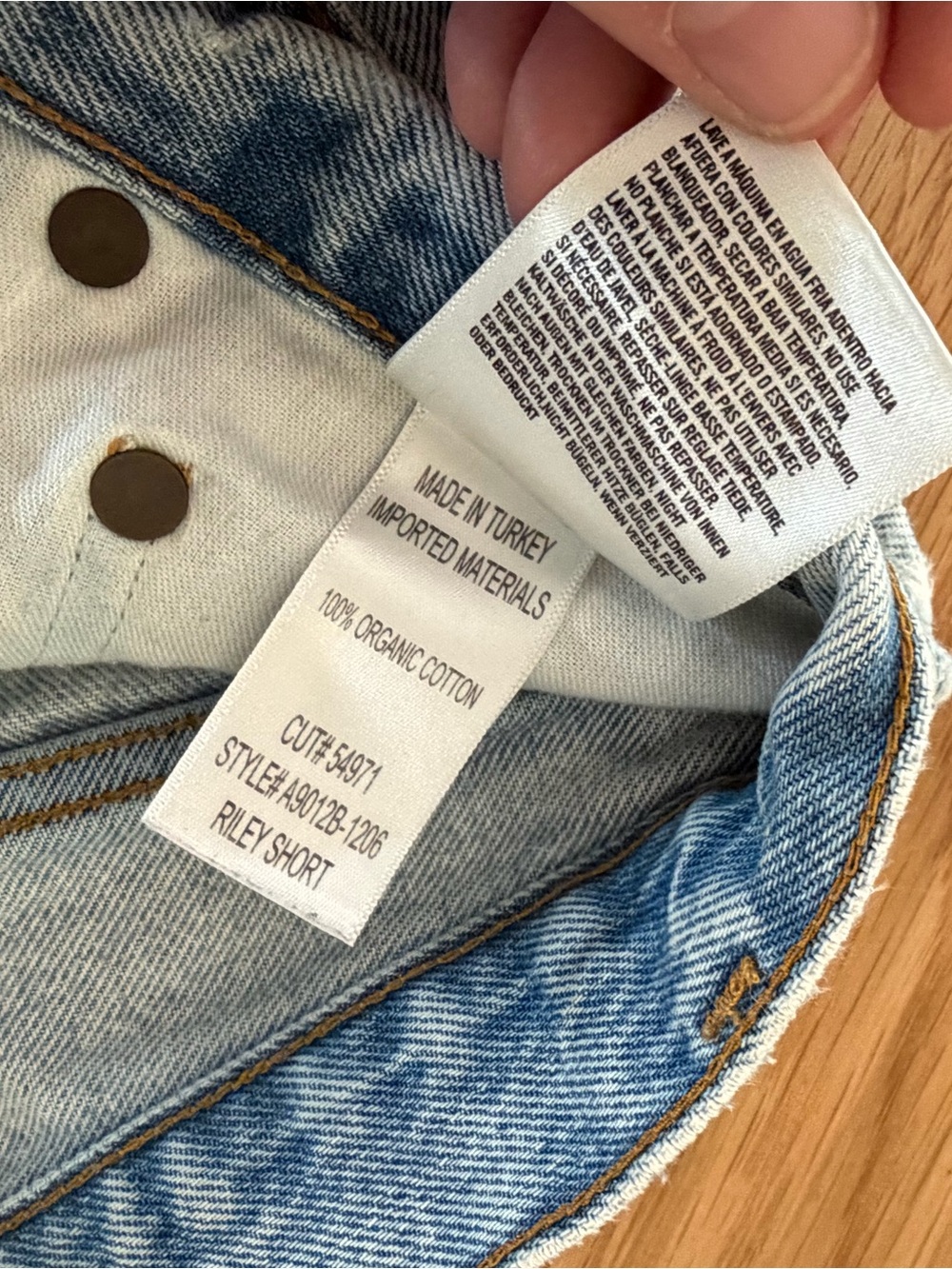 Agolde Riley Shorts - Picture 9 of 10